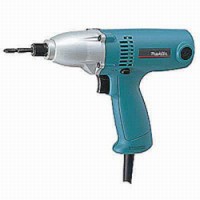 Ударный шуруповерт Makita 6951