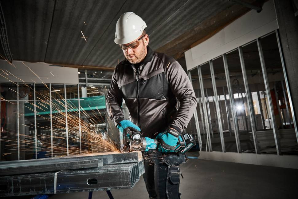 Аккумуляторная болгарка (УШМ) Makita GA013GU101 (125мм, 40В, 1*АКБ 4А·ч F серии) Аккумуляторная болгарка (УШМ) Makita GA013GU101 (125мм, 40В, 1*АКБ 4А·ч F серии)